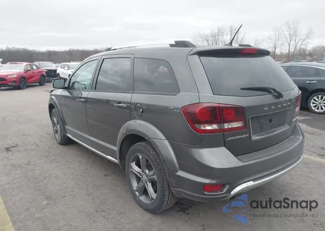 2015 Dodge Journey Crossroad z USA, uszkodzony, nr VIN 3C4PDCGGXFT614878